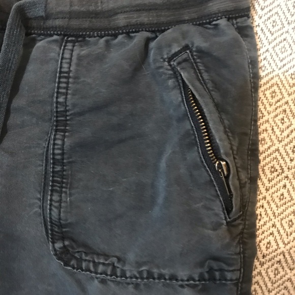 Raison D'etre joggers - Picture 2 of 6